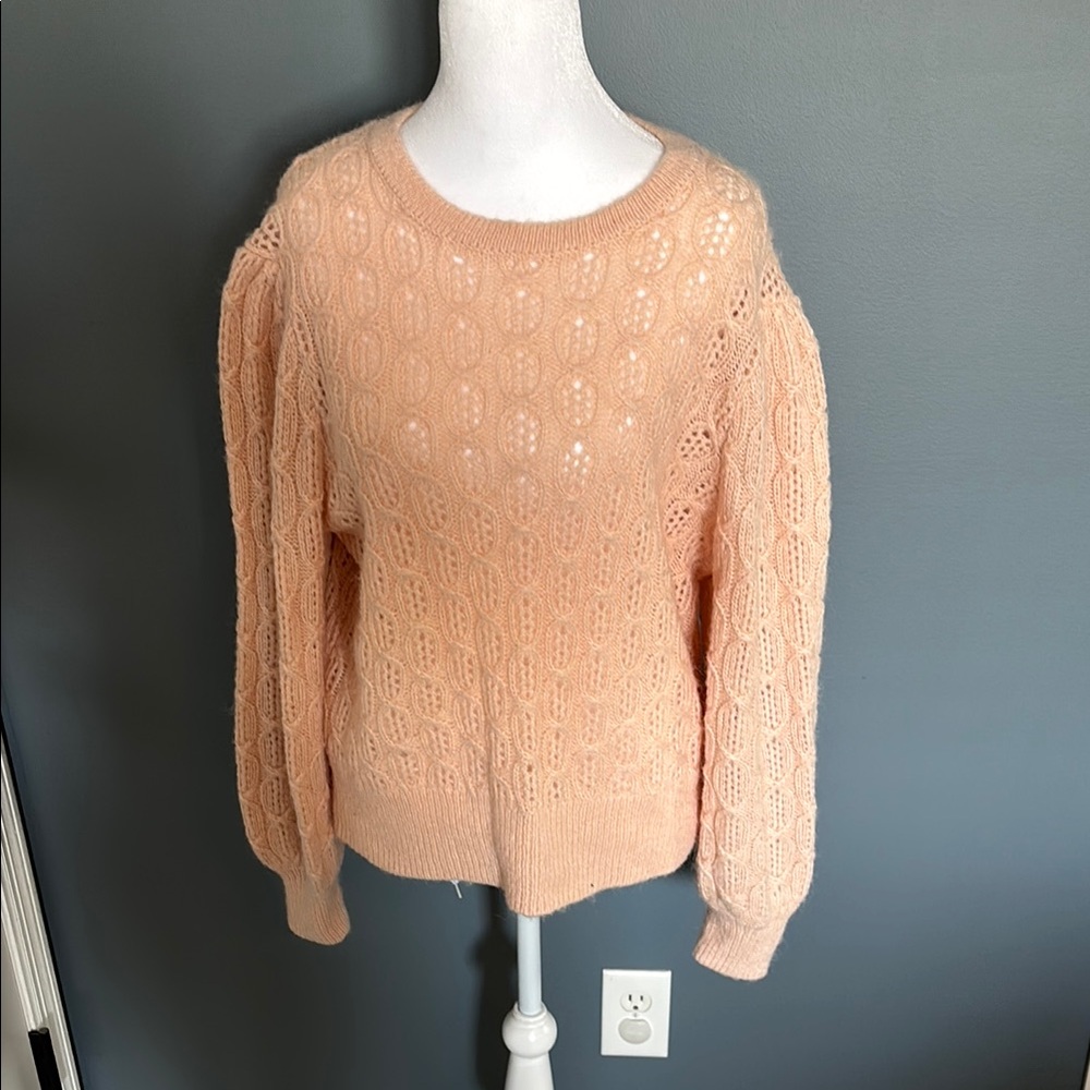 J Crew Cozy Peach/Pink Crew Neck Sweater with Textured Knit